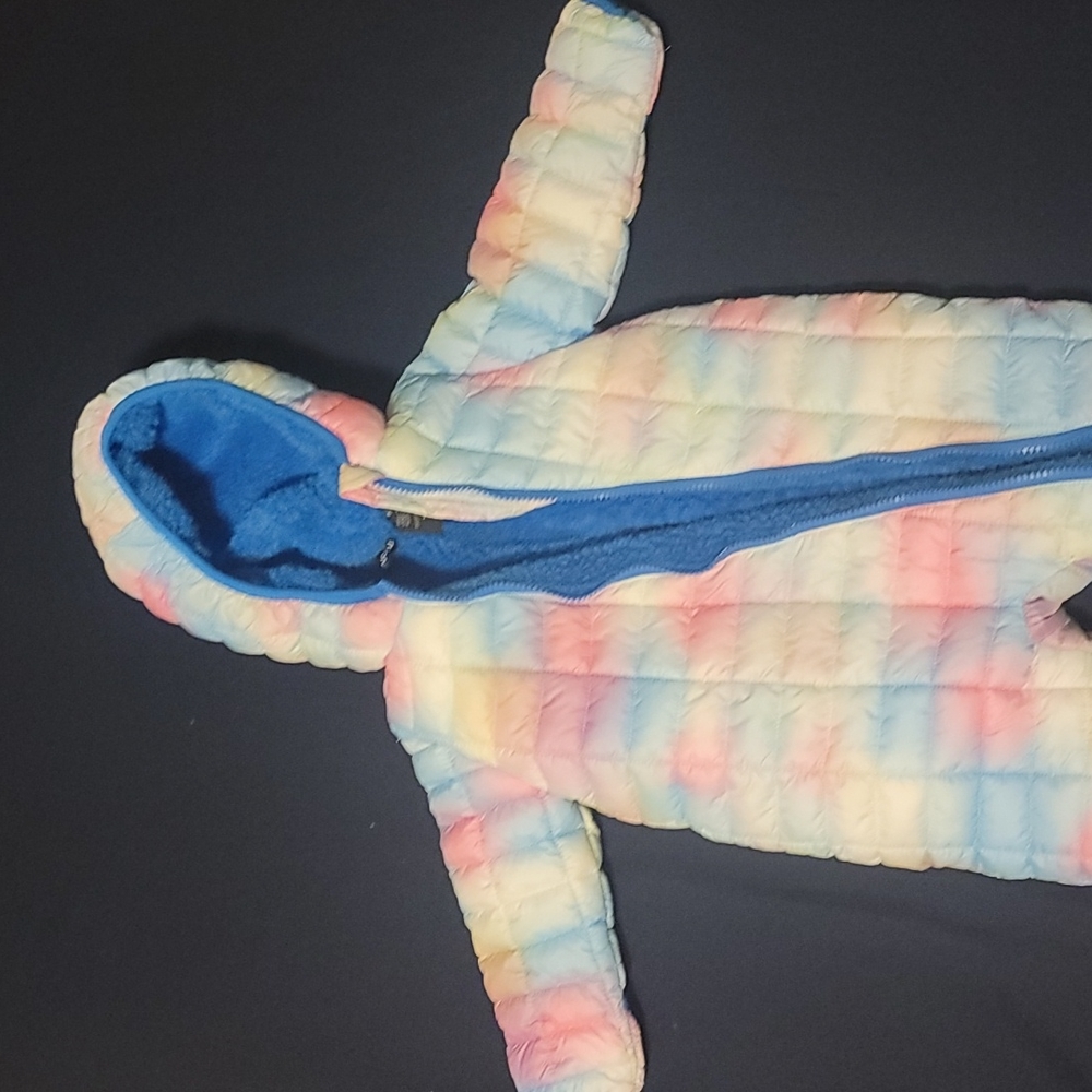Snowsuit 9-12 month